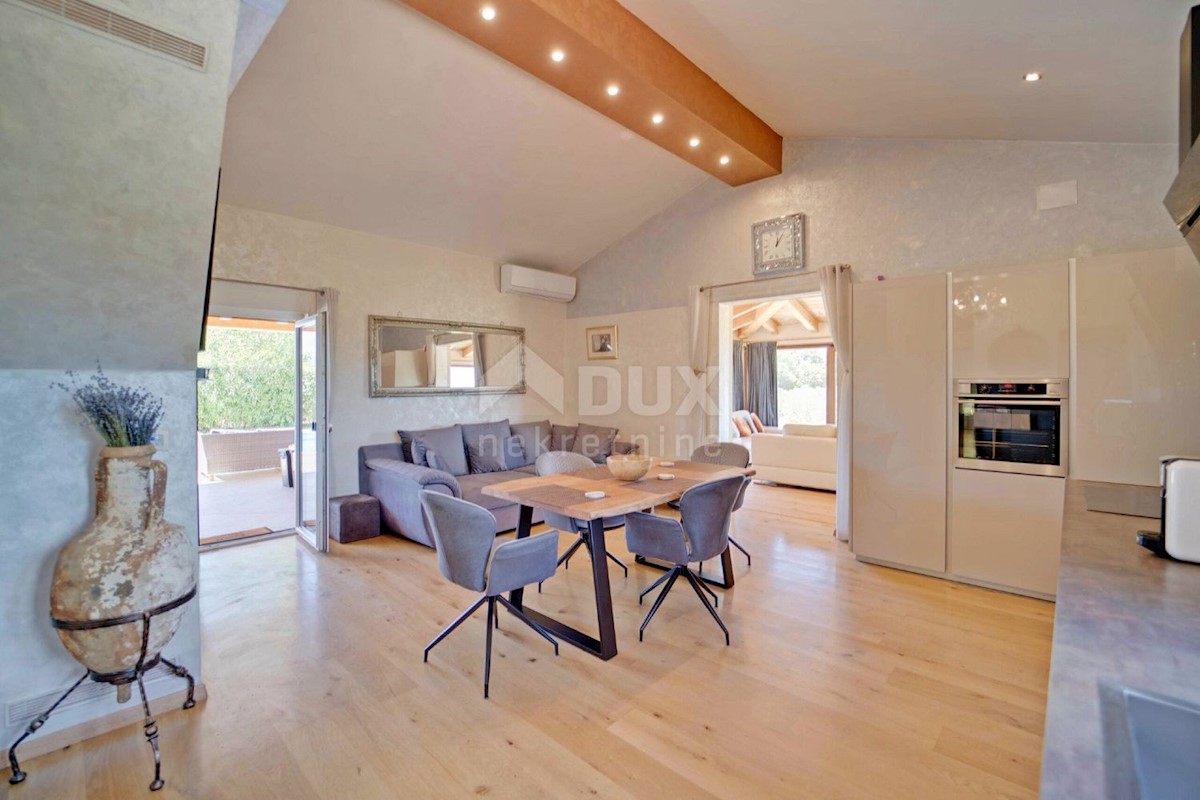 House For sale - ISTARSKA NOVIGRAD