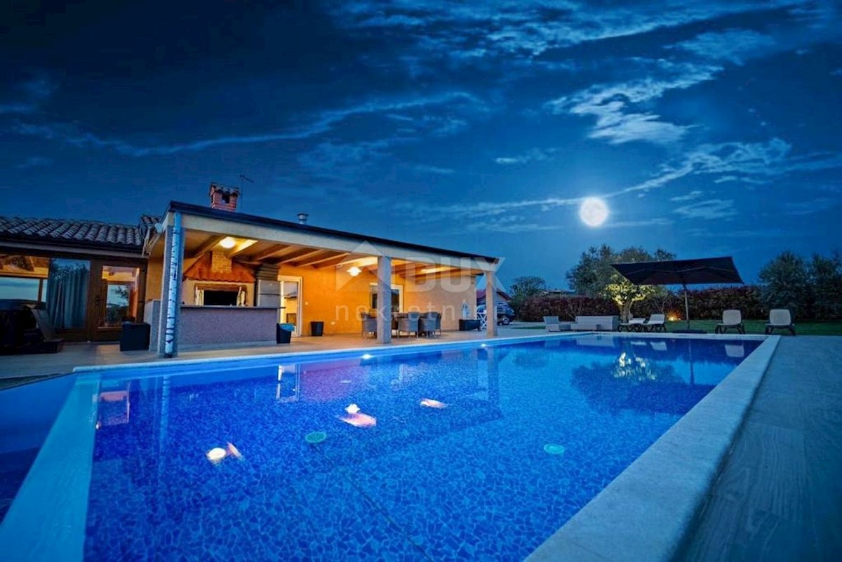 House For sale - ISTARSKA NOVIGRAD