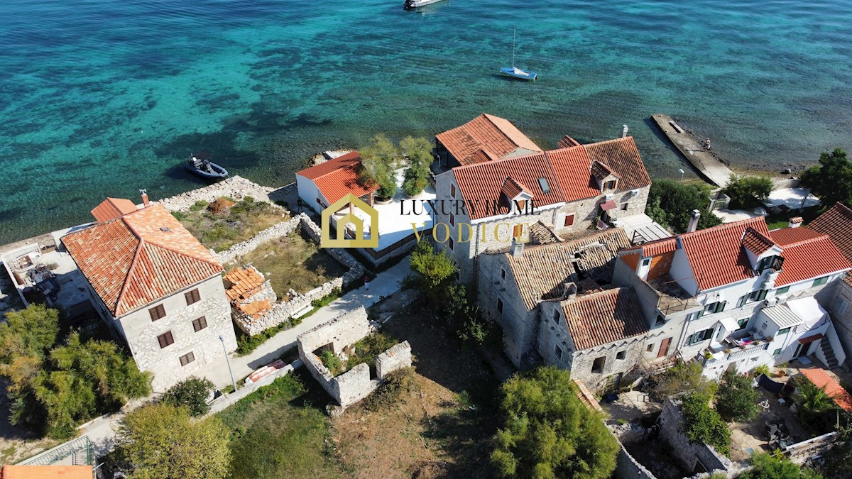 Kuća Na prodaju - ŠIBENSKO-KNINSKA VODICE