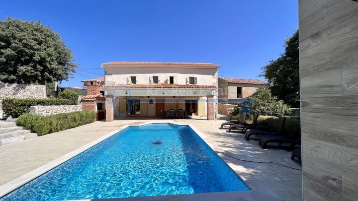 House for sale 180 m² – Garica