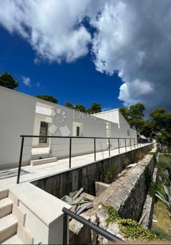 Casa in vendita 140 m² – Bobovišća