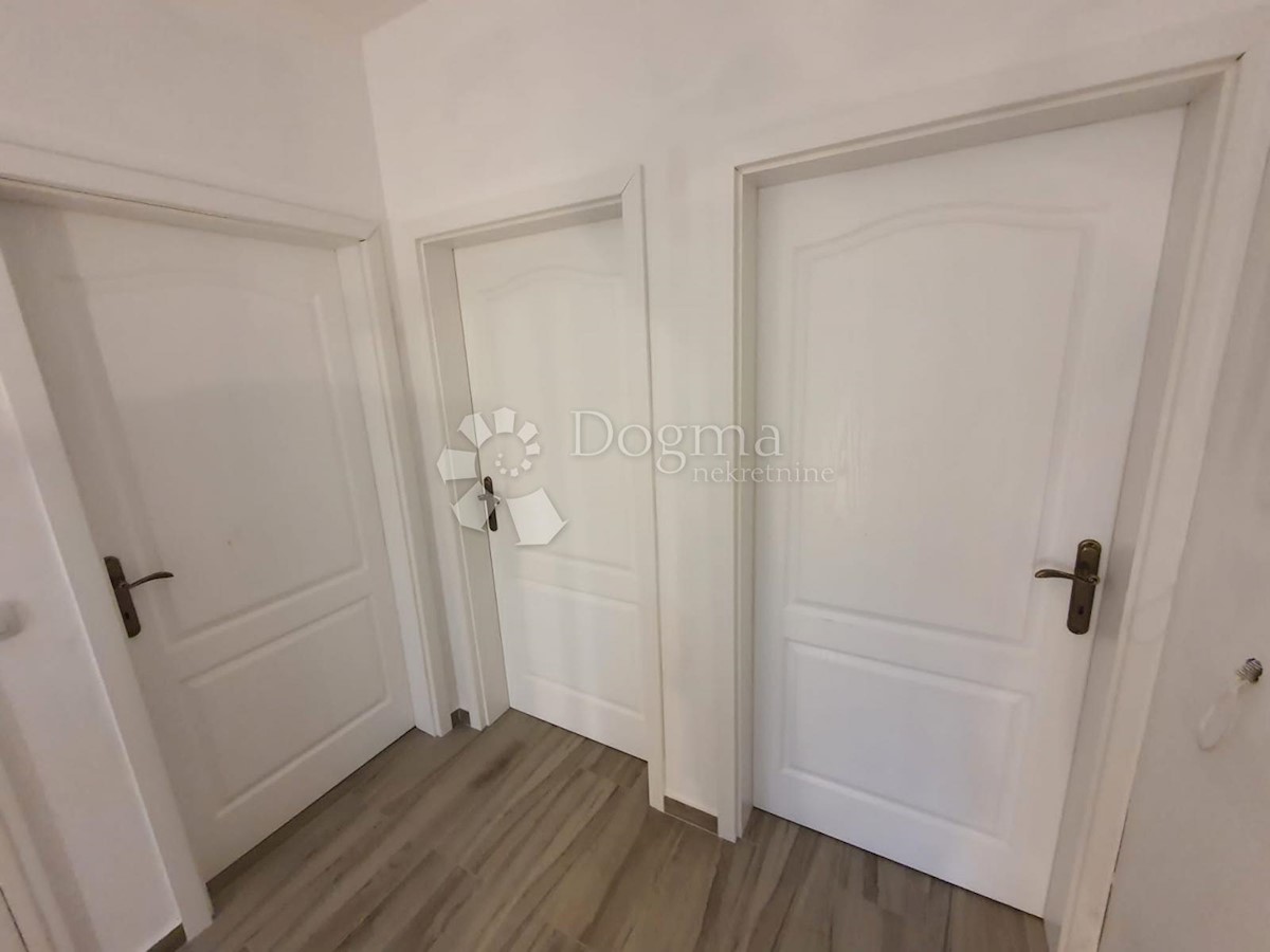 Maison À vendre - SISAČKO-MOSLAVAČKA KUTINA