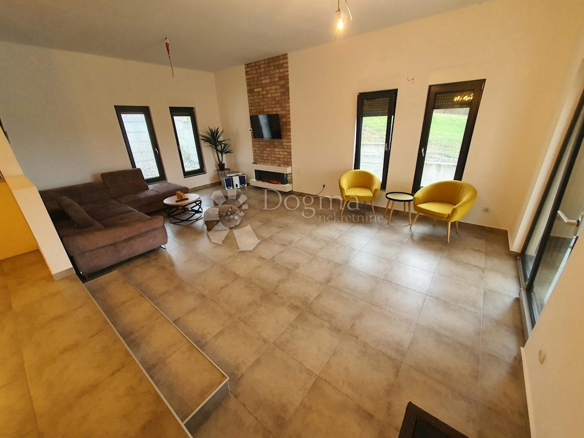 Maison À vendre - Sisačko-moslavačka Kutina - foto 3/21