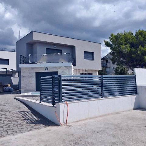 House For sale - šibensko-kninska šibenik - foto 2/9