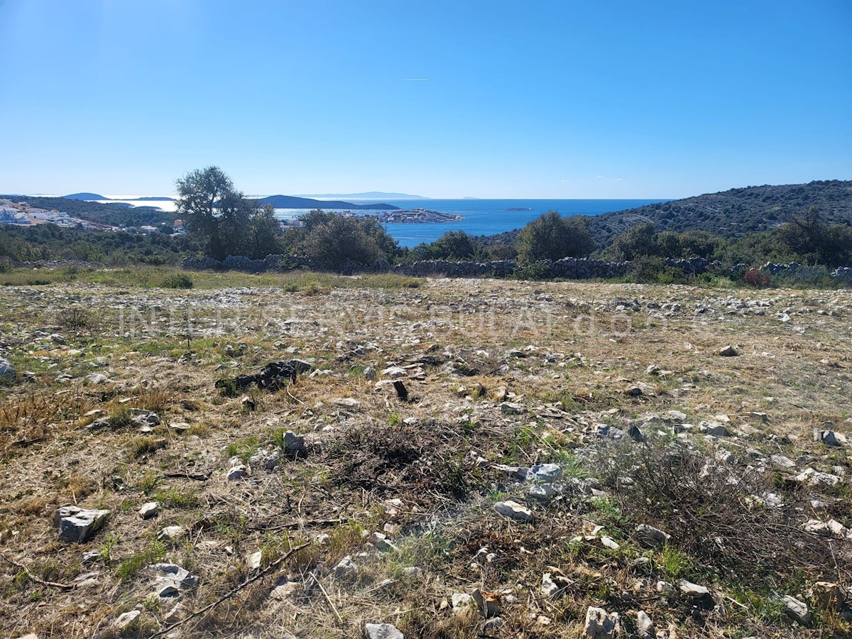 Terreno In vendita - ŠIBENSKO-KNINSKA ROGOZNICA