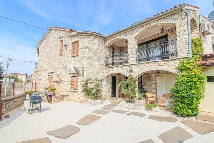 Kuća na prodaju 321 m² – Poreč