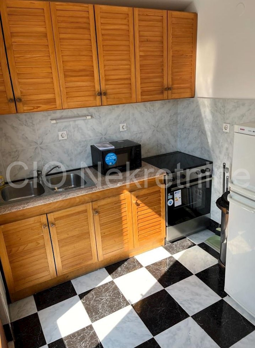 Appartement À louer - SPLITSKO-DALMATINSKA SPLIT