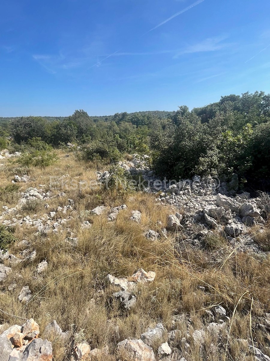 Terreno In vendita - ŠIBENSKO-KNINSKA ROGOZNICA