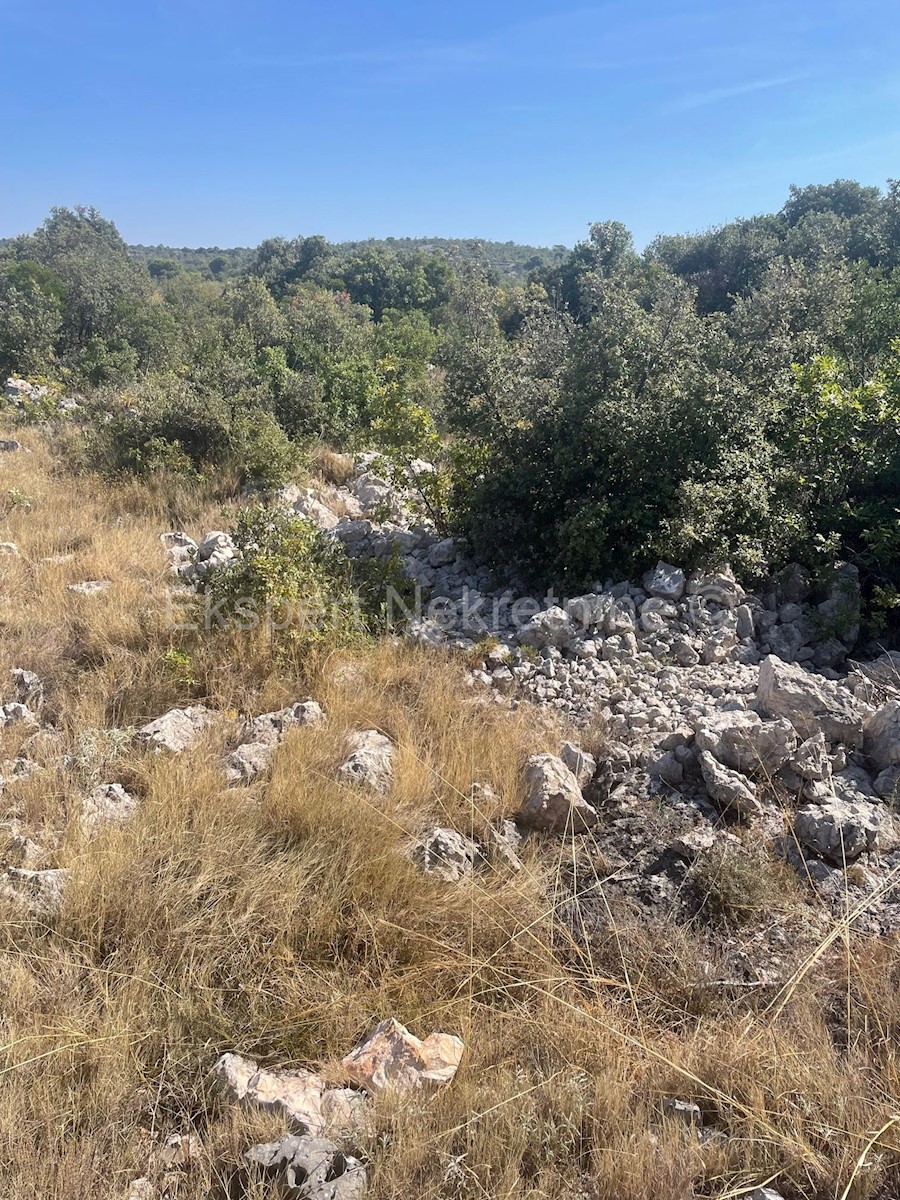 Terreno In vendita - ŠIBENSKO-KNINSKA ROGOZNICA