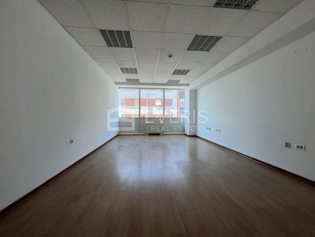 Locaux commerciaux à louer 150 m² – Škurinje