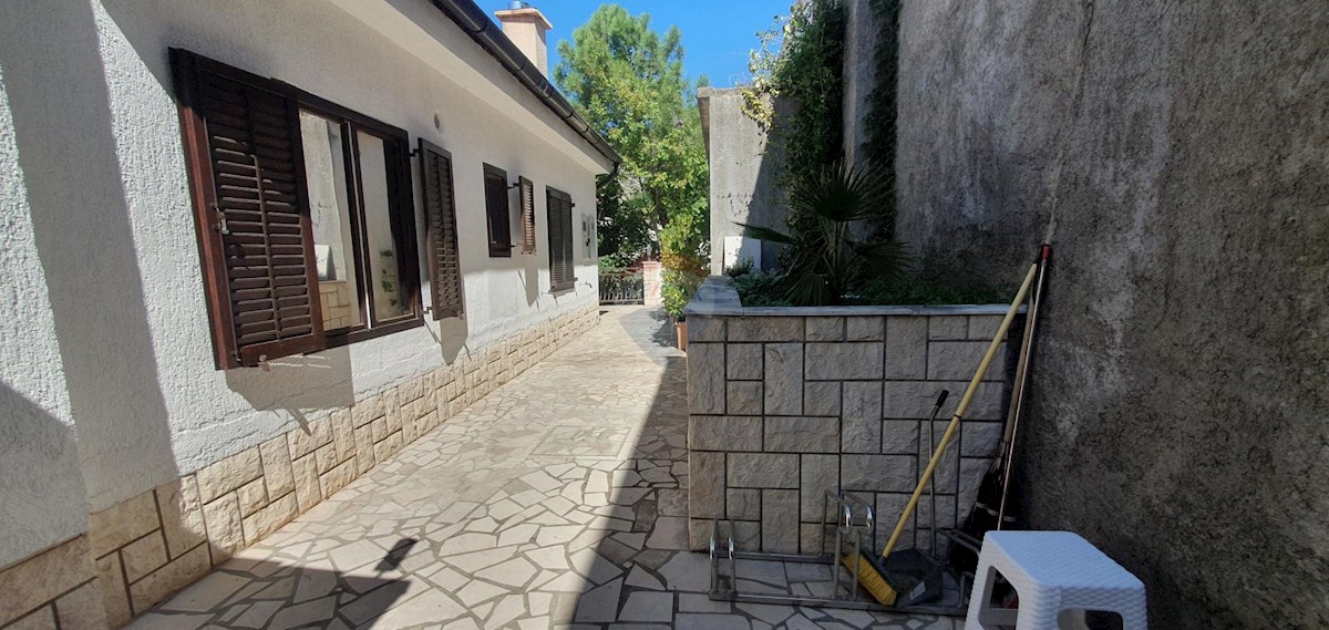 Flat For sale - LIČKO-SENJSKA SENJ