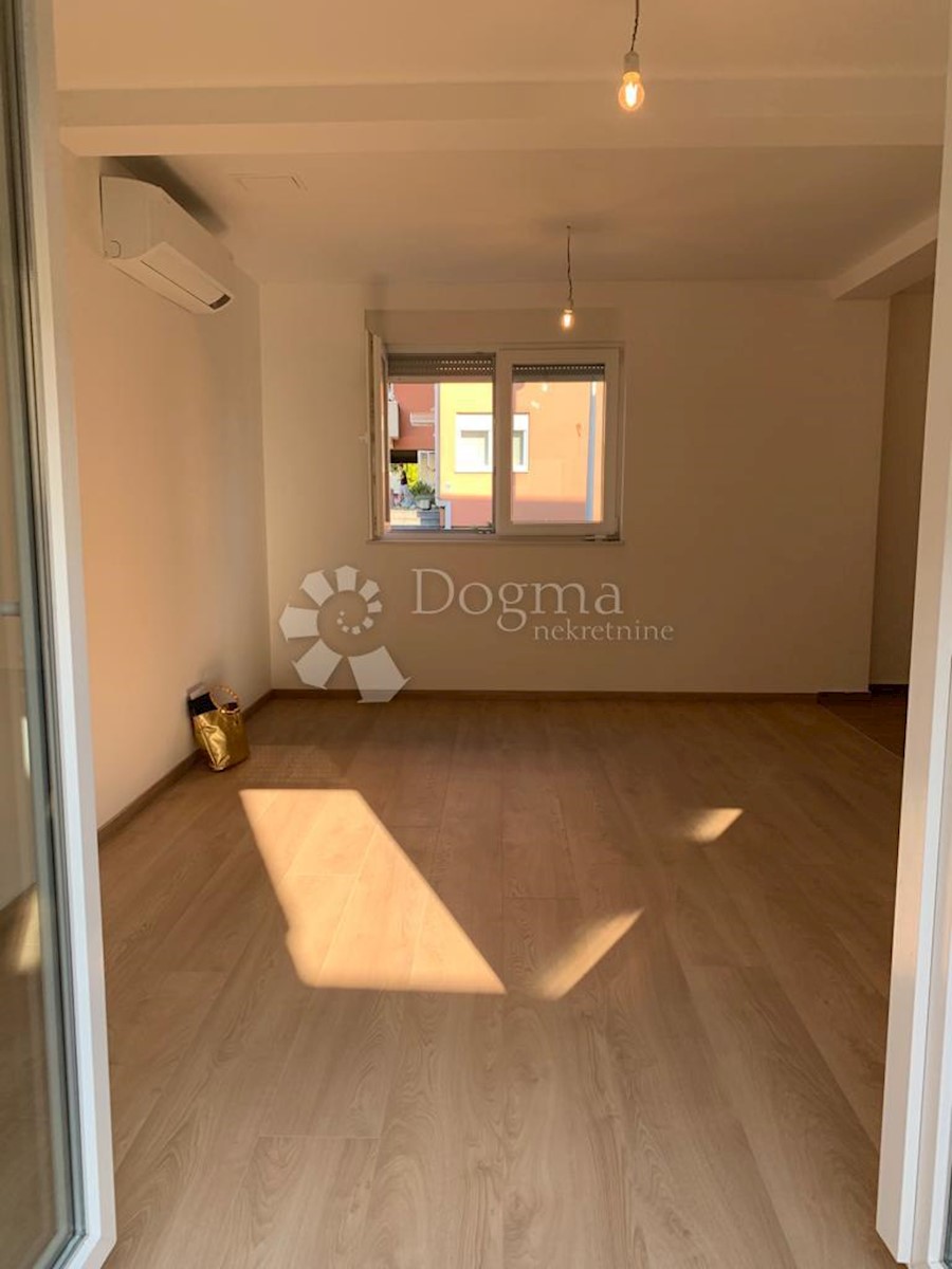 Apartmán Na predaj - GRAD ZAGREB ZAGREB