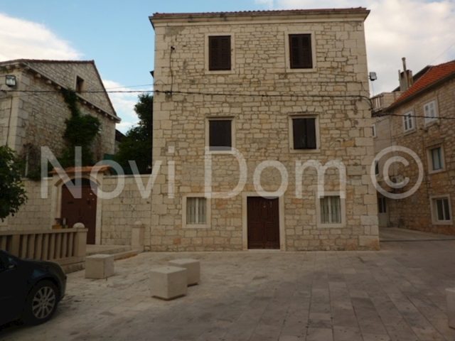 Hiša Naprodaj - Splitsko-dalmatinska Brač - foto 2/10