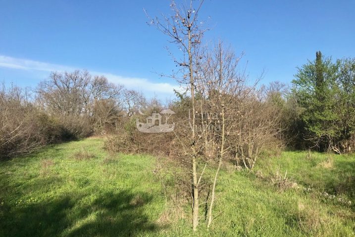 Zemljište na prodaju 990 m² – Dobrinj