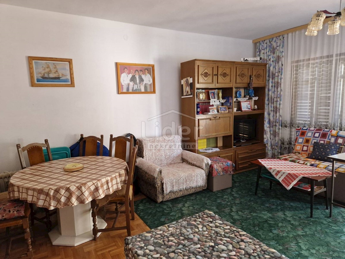 Apartma Na predaj - PRIMORSKO-GORANSKA CRIKVENICA