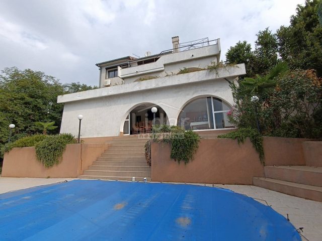 Kuća za najam 476 m² – Saršoni