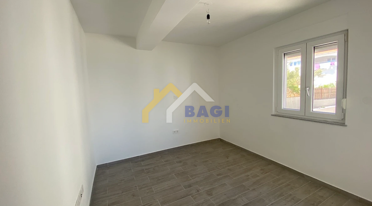 Flat For sale - ZADARSKA RAŽANAC