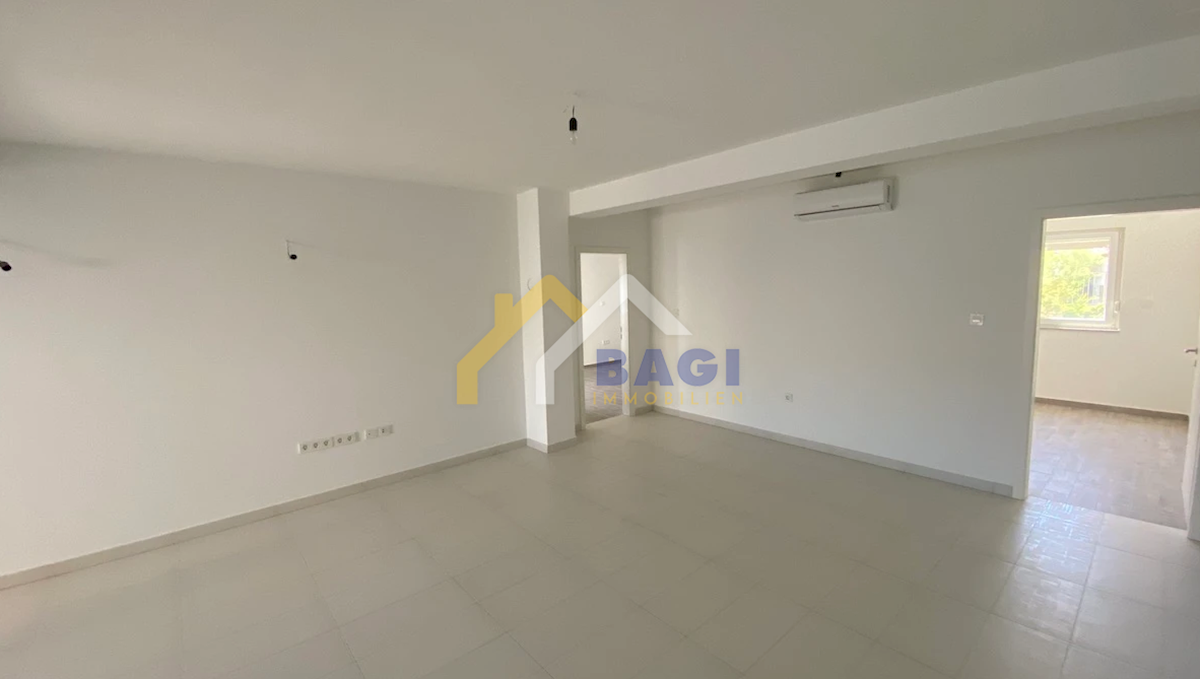 Flat For sale - ZADARSKA RAŽANAC