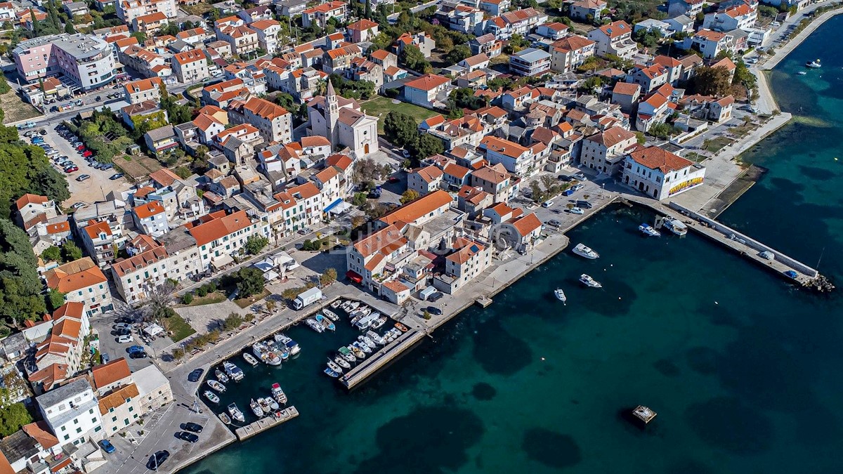 Haus Zu verkaufen - SPLITSKO-DALMATINSKA KAŠTELA