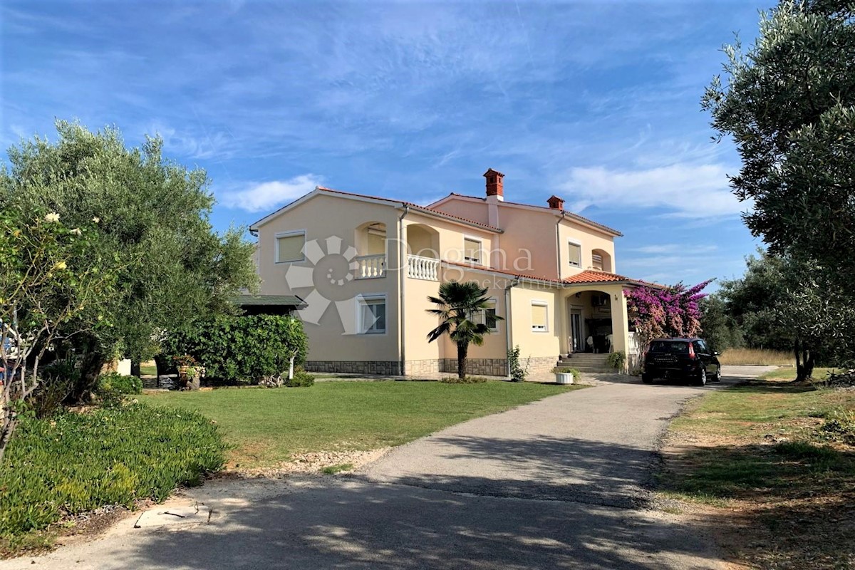 Haus Zu verkaufen