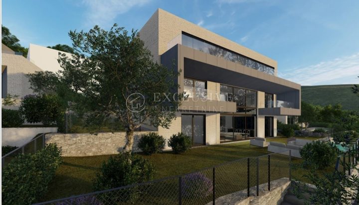 Pozemok na predaj 370 m² – Opatija