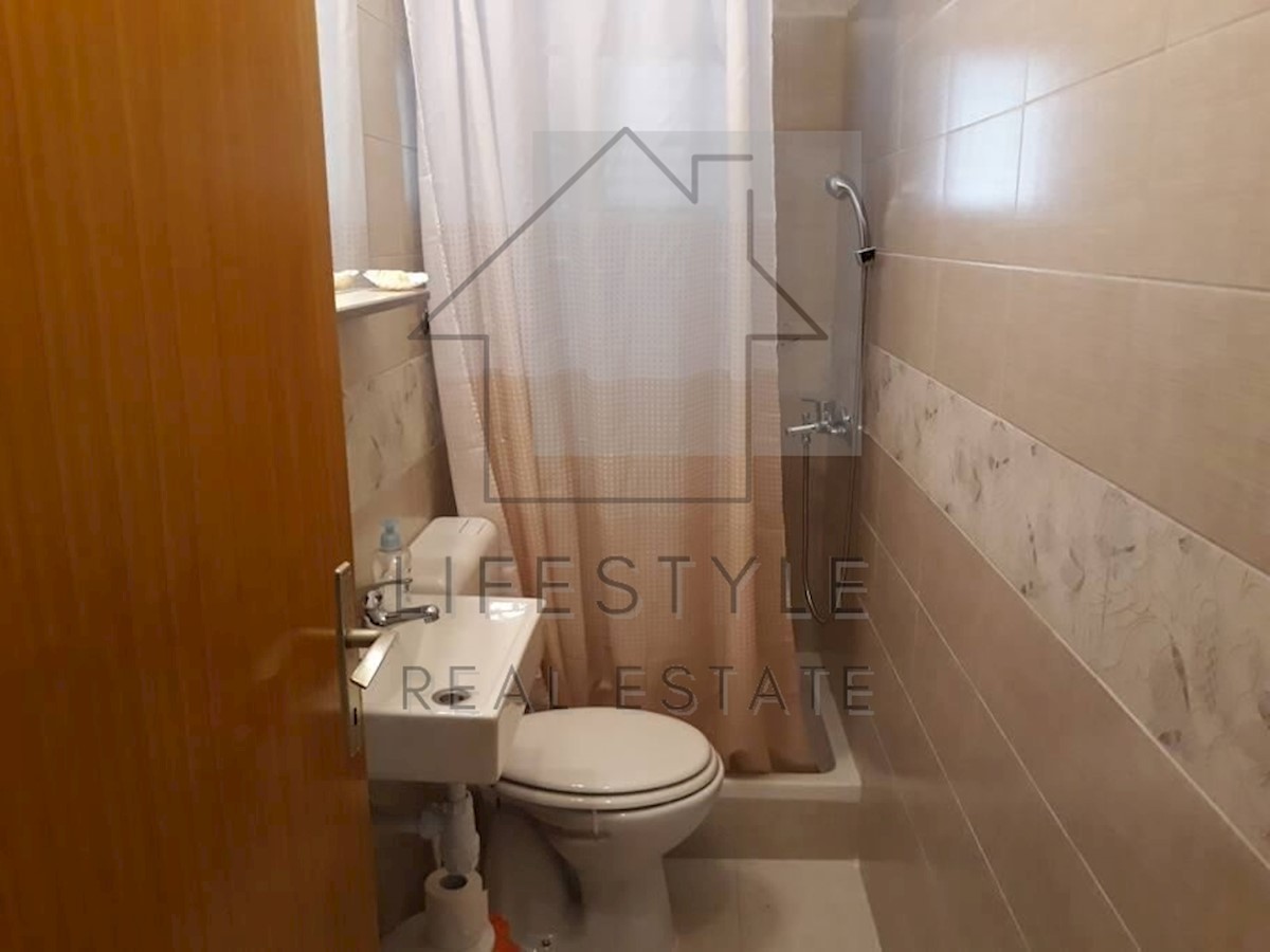 Apartmán Na predaj - SPLITSKO-DALMATINSKA STARI GRAD