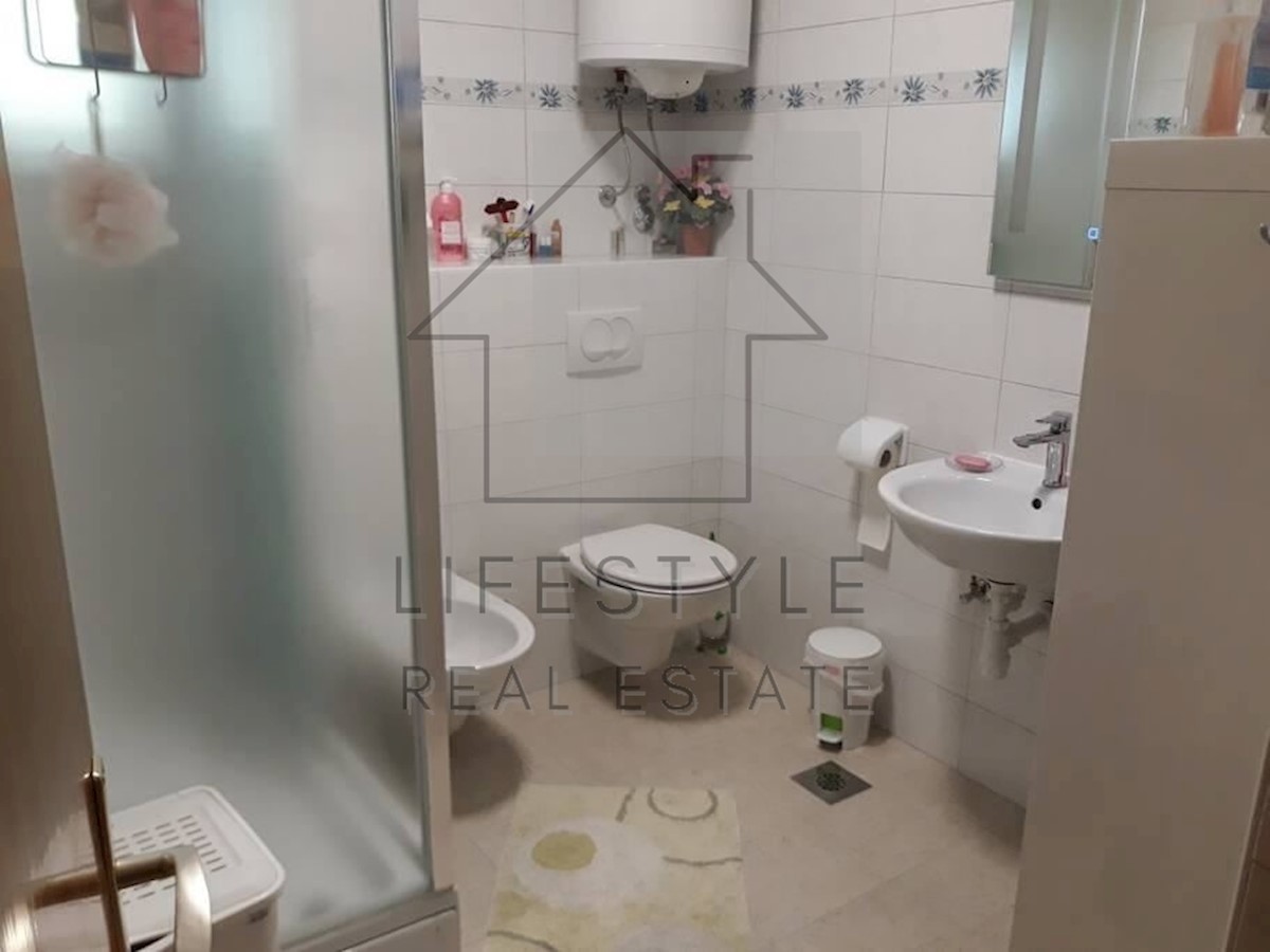 Flat For sale - SPLITSKO-DALMATINSKA STARI GRAD