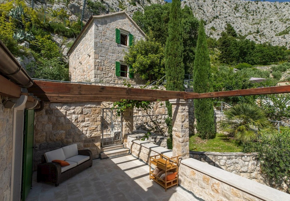 Kuća Na prodaju - SPLITSKO-DALMATINSKA OMIŠ