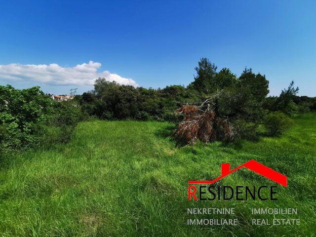 Land for sale 1832 m² – Pula