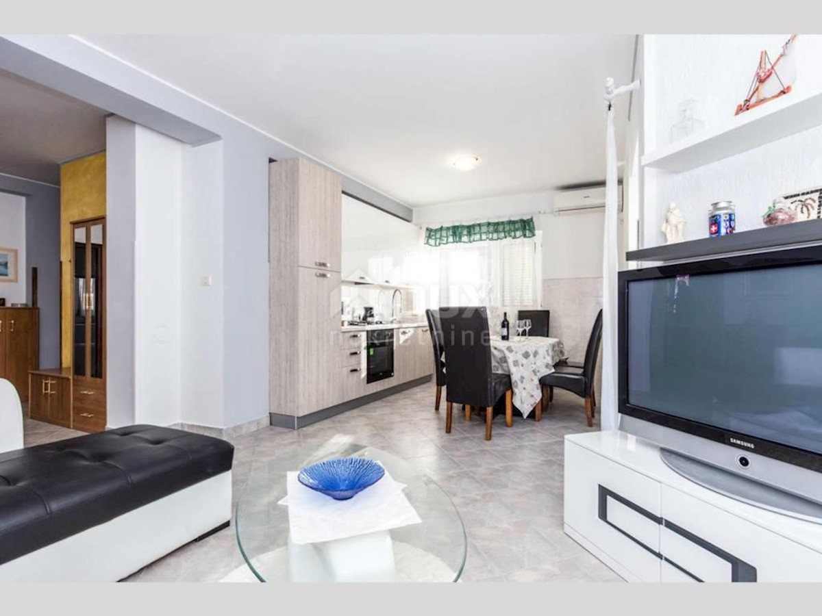 Appartement À louer - Primorsko-goranska Rijeka - foto 2/9