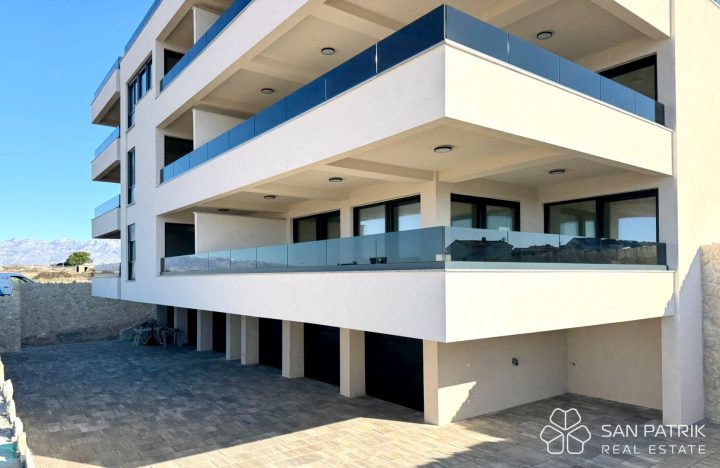 Apartmán na predaj 103 m² – Povljana