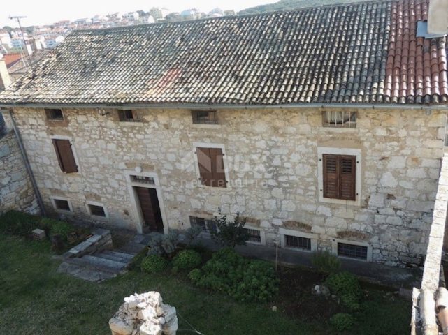 Hiša Naprodaj - Istarska Vrsar - foto 2/7