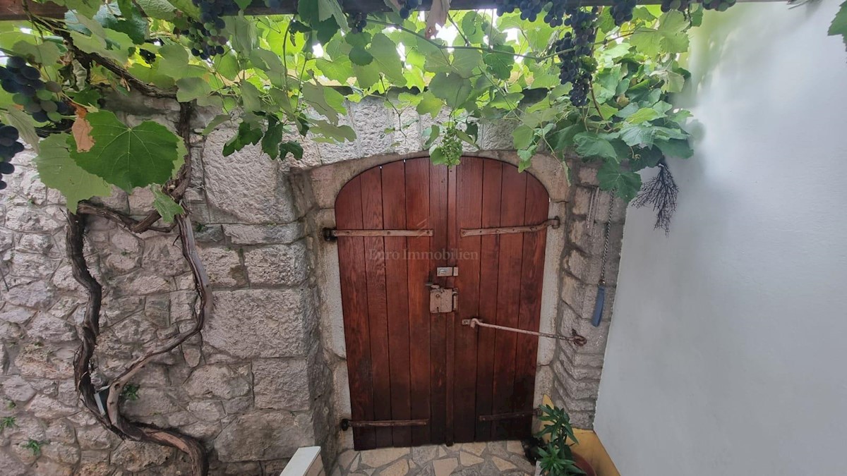 Kuća Na prodaju - PRIMORSKO-GORANSKA VINODOLSKA OPĆINA