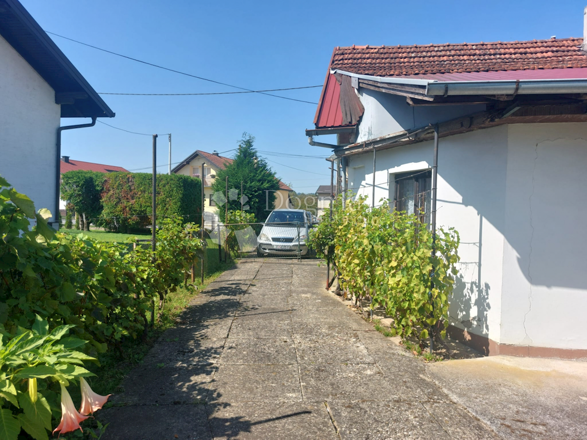 Casa In vendita - ZAGREBAČKA SVETA NEDELJA