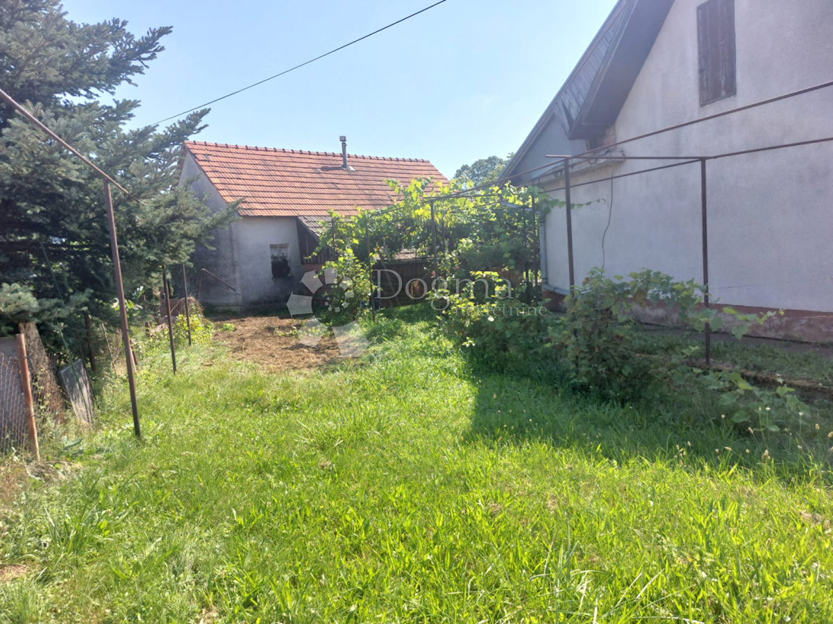 House For sale - ZAGREBAČKA SVETA NEDELJA