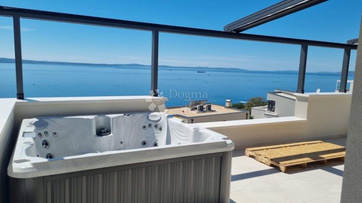 House for sale 303 m² – Podstrana