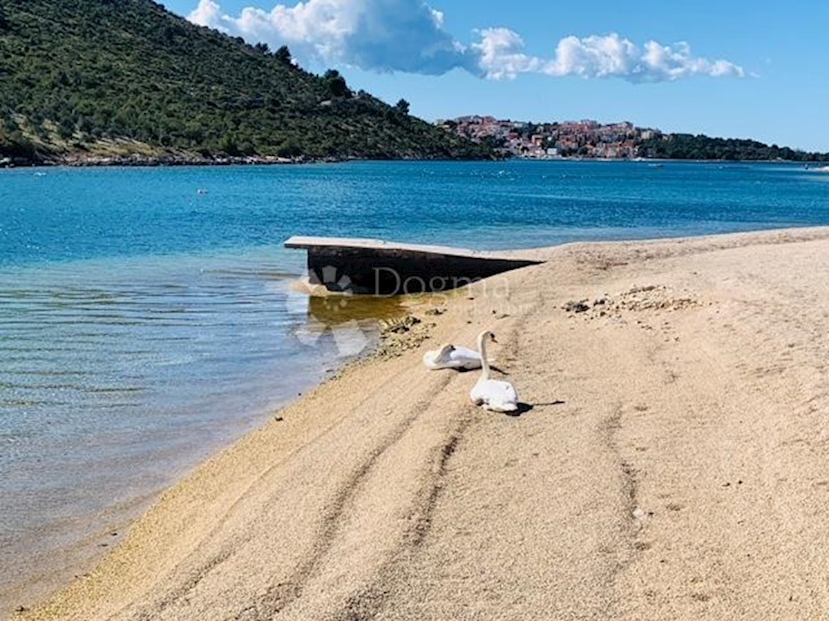 Appartamento In vendita - ŠIBENSKO-KNINSKA ROGOZNICA