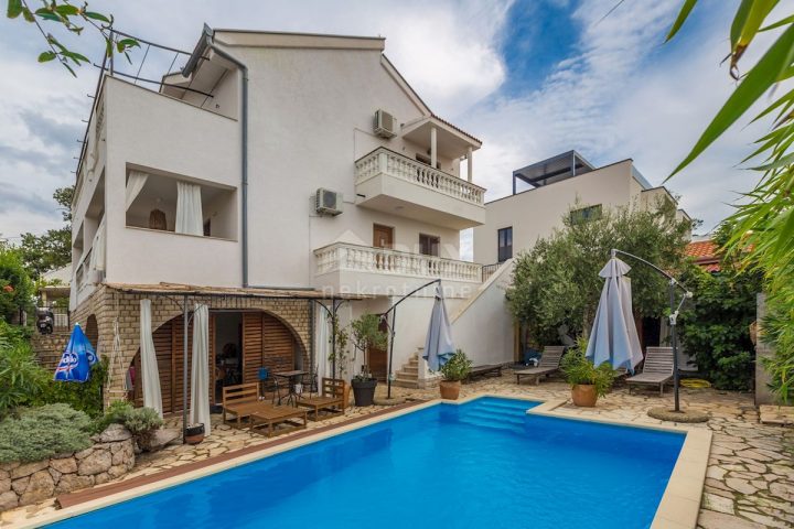 Apartmán na predaj 154 m² – Njivice