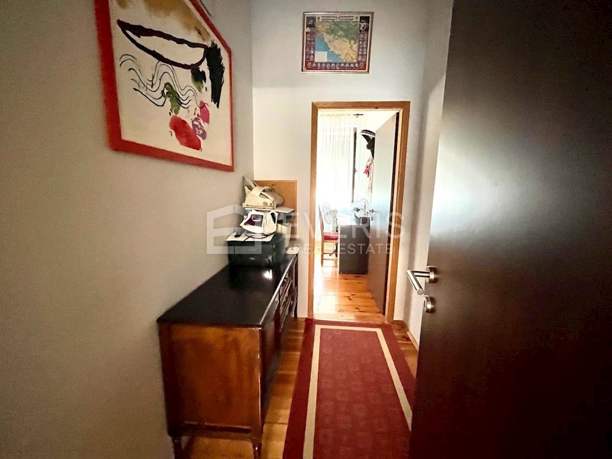 Flat For sale - PRIMORSKO-GORANSKA KASTAV