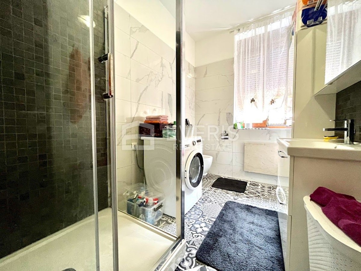 Flat For sale - PRIMORSKO-GORANSKA KASTAV