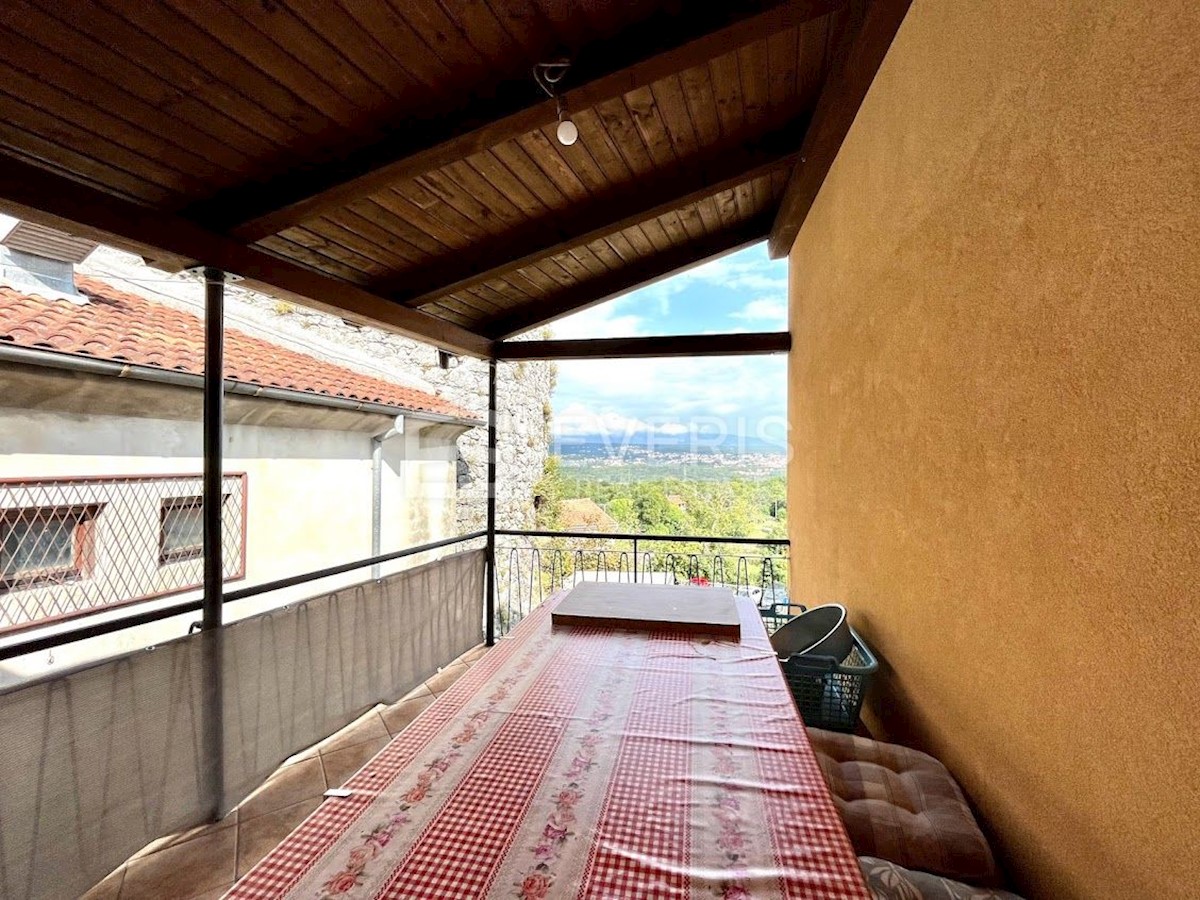 Flat For sale - PRIMORSKO-GORANSKA KASTAV