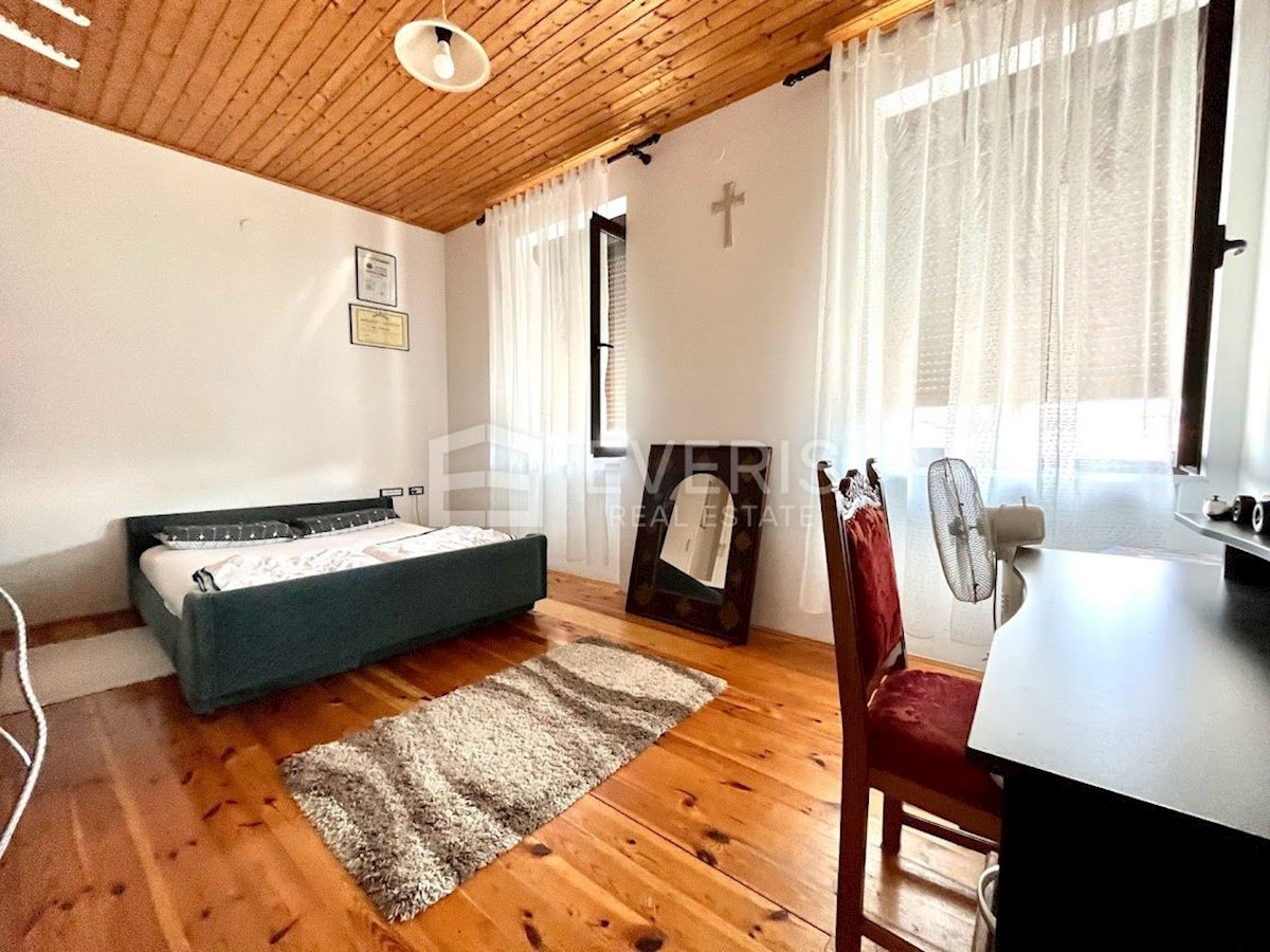 Flat For sale - PRIMORSKO-GORANSKA KASTAV