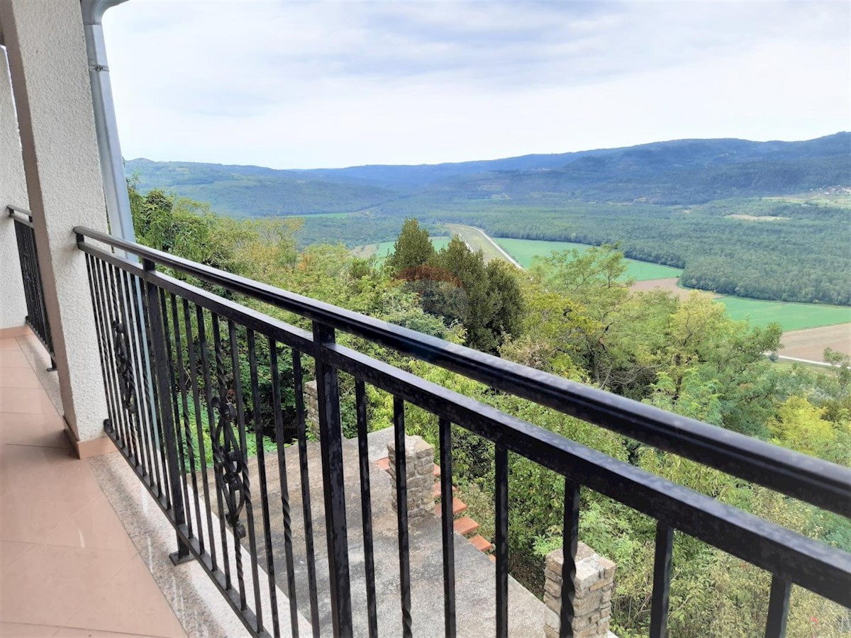 Kuća Na prodaju - ISTARSKA MOTOVUN