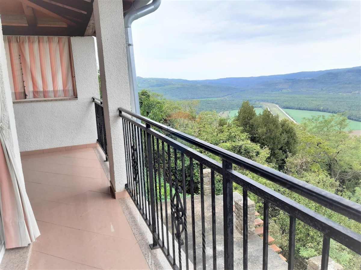 Kuća Na prodaju - ISTARSKA MOTOVUN