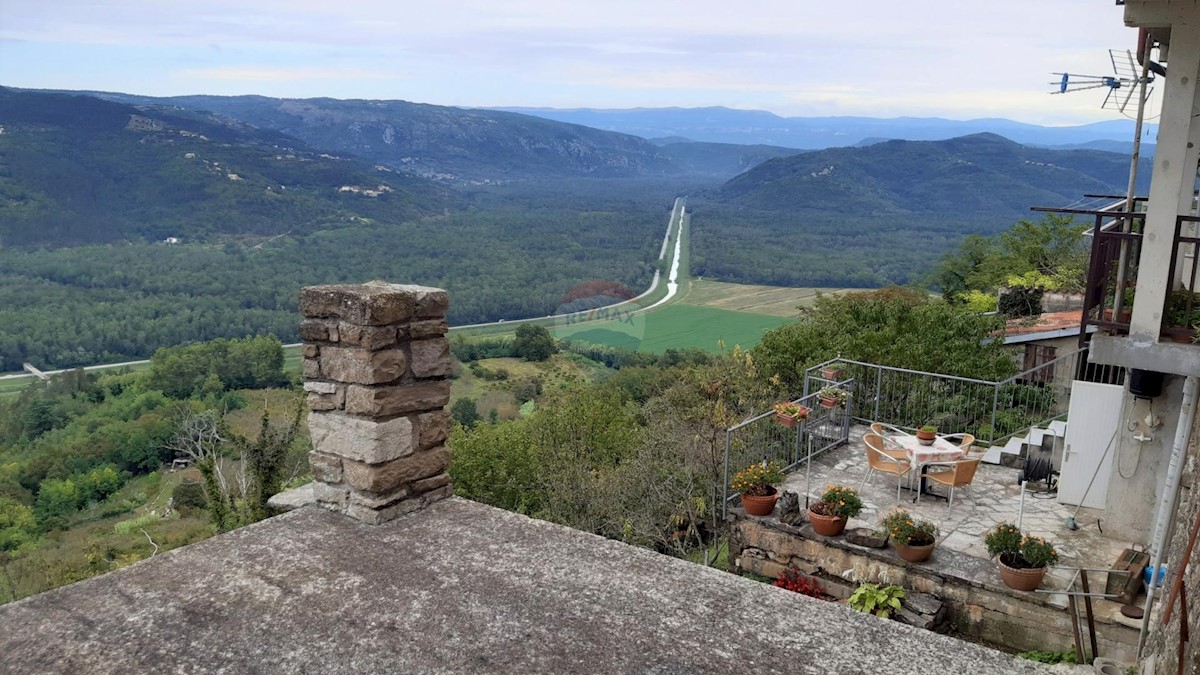 Kuća Na prodaju - ISTARSKA MOTOVUN