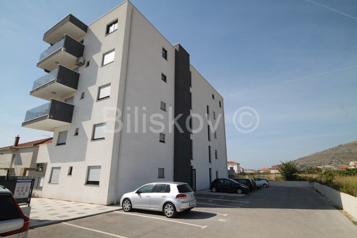 Appartement À vendre - SPLITSKO-DALMATINSKA SEGET