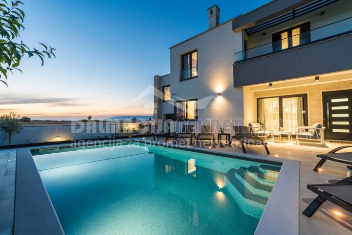 Hiša na predaj 200 m² – Privlaka