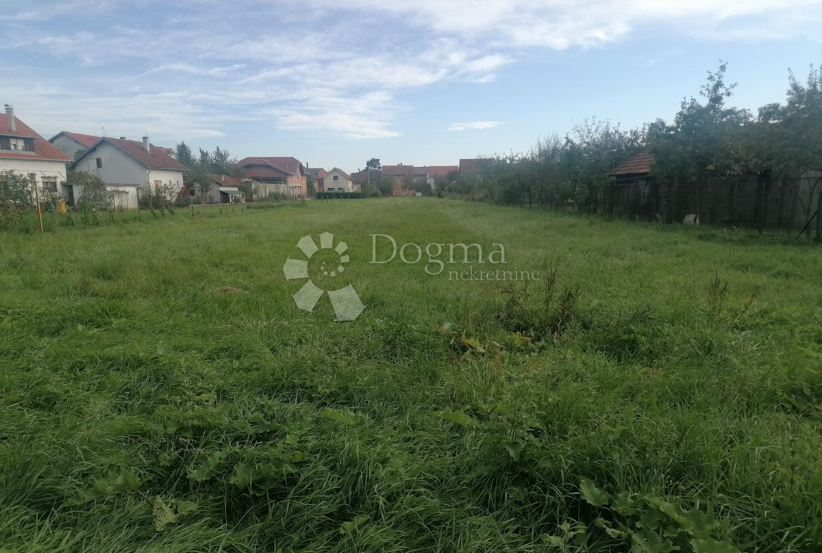 Land For sale VELIKA MLAKA