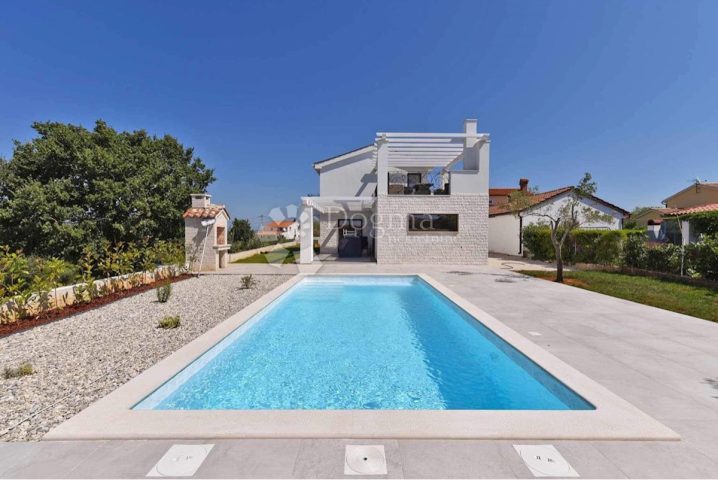 Kuća na prodaju 165 m² – Hrboki