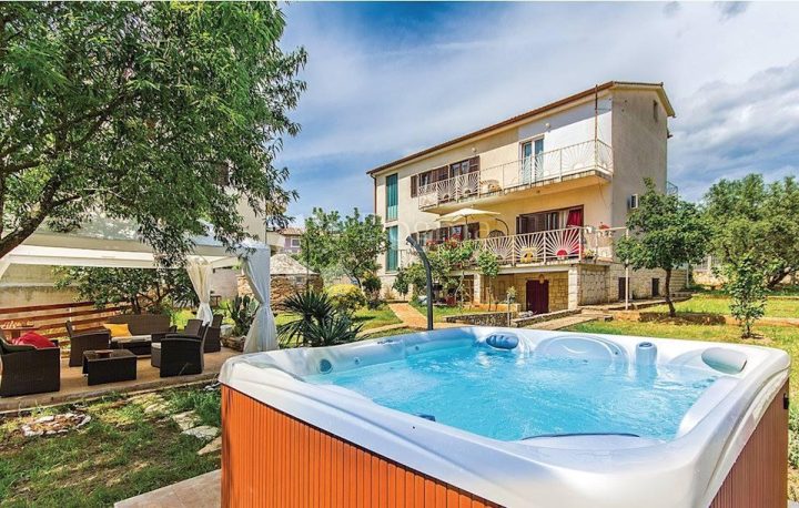 Casa in vendita 300 m² – Vodnjan